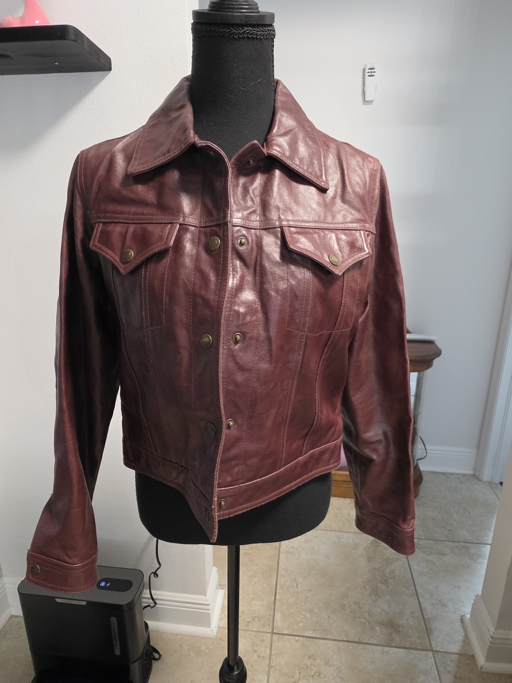 Finity Vintage Maroon Leather Crop Jacket Button Front Boho 90s